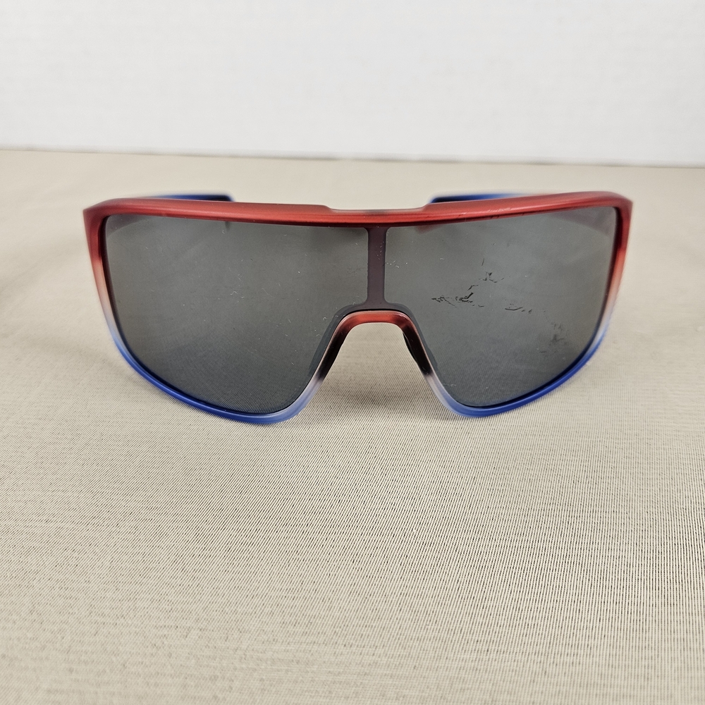 Pre-owned Volcom Red and Blue Men's Sunglasses